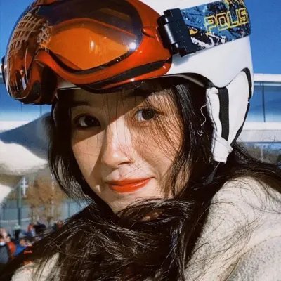 华颐：吞噬怪物的孩子